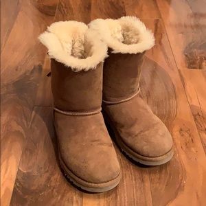 PURCHASED Bailey bow tan ugg boots